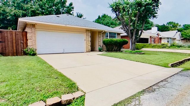 321 Boliver Avenue, Lake Dallas, TX 75065