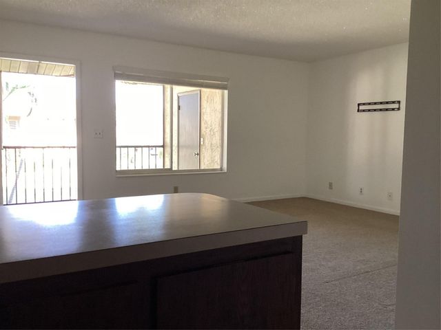 418 Pine Glen Lane C-2, Greenacres, FL 33463