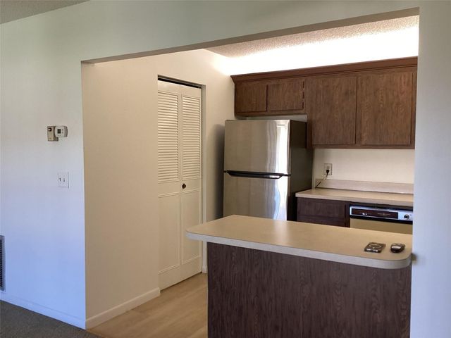 418 Pine Glen Lane C-2, Greenacres, FL 33463