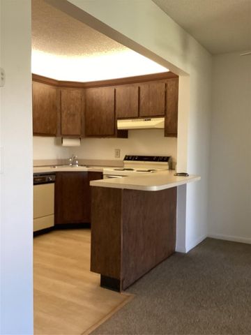 418 Pine Glen Lane C-2, Greenacres, FL 33463