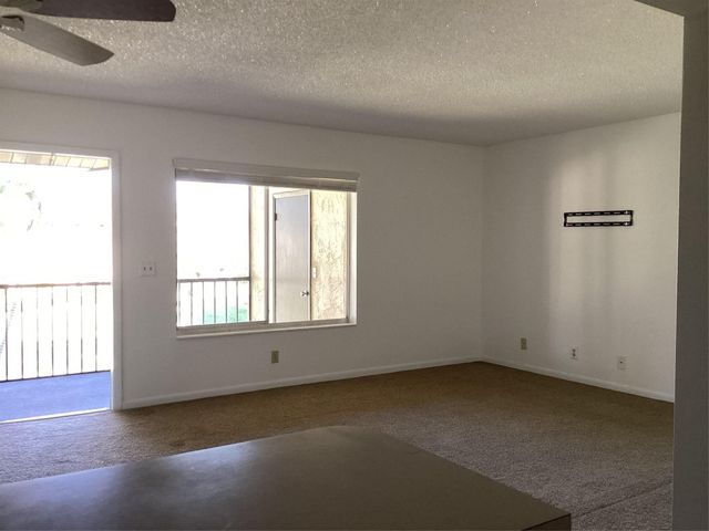 418 Pine Glen Lane C-2, Greenacres, FL 33463