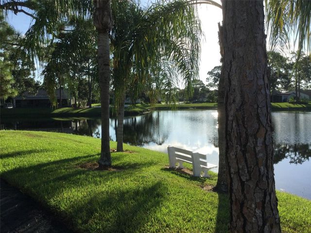 418 Pine Glen Lane C-2, Greenacres, FL 33463