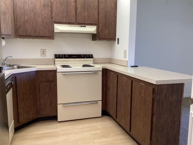 418 Pine Glen Ln C-2, Greenacres, FL 33463