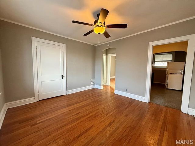 4617 S Broadway, St Louis, MO 63111