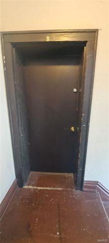 4617 S Broadway, St Louis, MO 63111