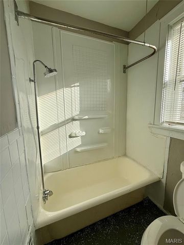 4617 S Broadway, St Louis, MO 63111