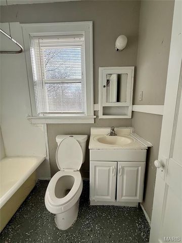 4617 S Broadway, St Louis, MO 63111