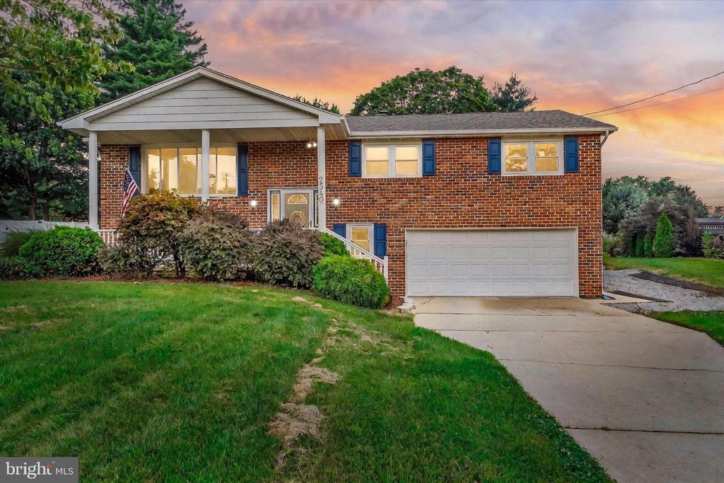 2540 AUDLYN DR, York, PA 17408