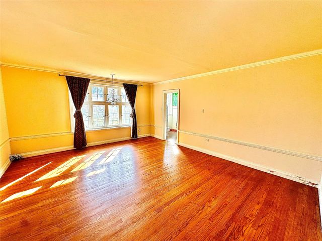 6835 Westlake Avenue, Dallas, TX 75214