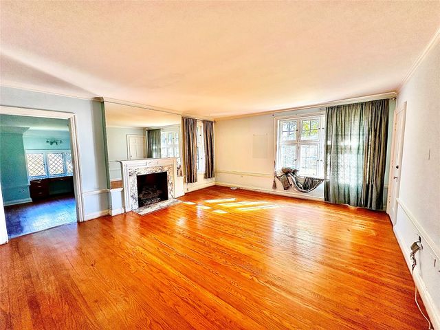 6835 Westlake Avenue, Dallas, TX 75214