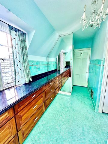 6835 Westlake Avenue, Dallas, TX 75214