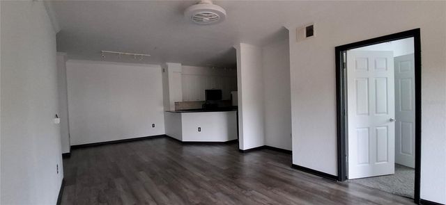 8539 GATE PARKWAY W 1737, Jacksonville, FL 32216