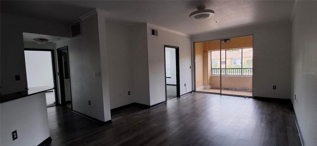 8539 GATE PARKWAY W 1737, Jacksonville, FL 32216