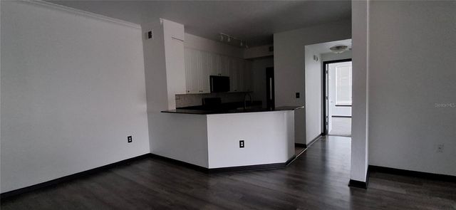 8539 GATE PARKWAY W 1737, Jacksonville, FL 32216