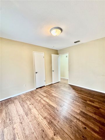 5122 Moultrie Dr, Corpus Christi, TX 78413