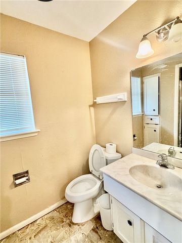 5122 Moultrie Dr, Corpus Christi, TX 78413