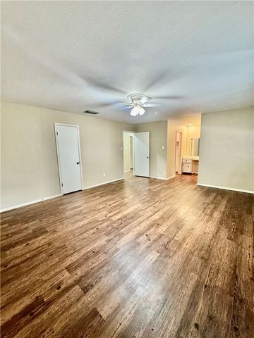 5122 Moultrie Dr, Corpus Christi, TX 78413