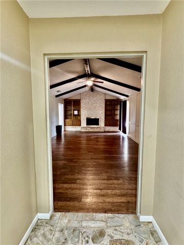 5122 Moultrie Dr, Corpus Christi, TX 78413