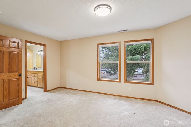 32303 NW 18th Avenue, Ridgefield, WA 98642