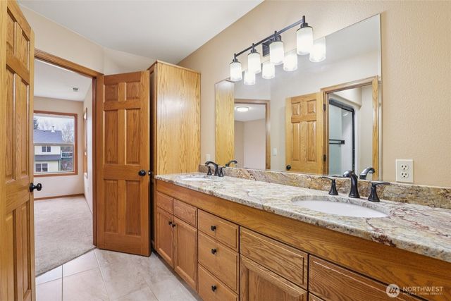 32303 NW 18th Avenue, Ridgefield, WA 98642