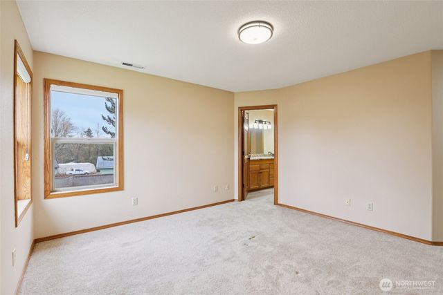 32303 NW 18th Avenue, Ridgefield, WA 98642