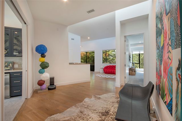 60 Vanguard Way, Dallas, TX 75243
