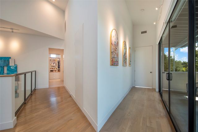 60 Vanguard Way, Dallas, TX 75243