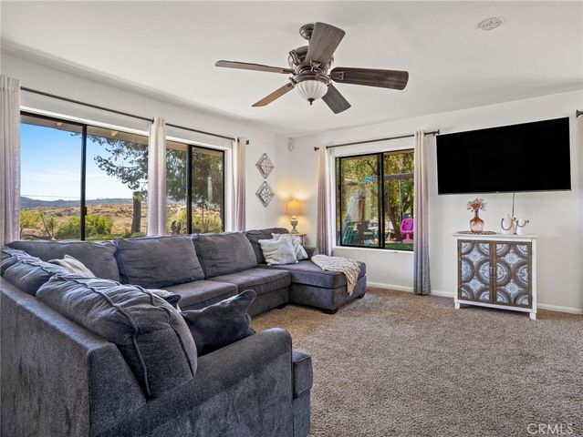 40100 Gibbel Road, Hemet, CA 92543