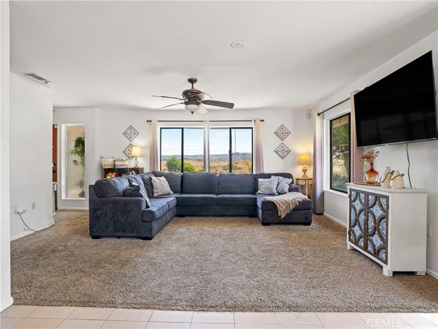 40100 Gibbel Road, Hemet, CA 92543