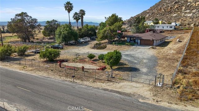 40100 Gibbel Road, Hemet, CA 92543