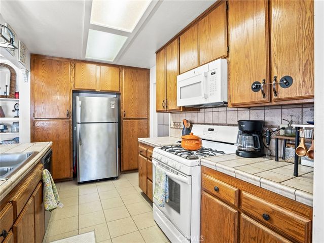 40100 Gibbel Road, Hemet, CA 92543