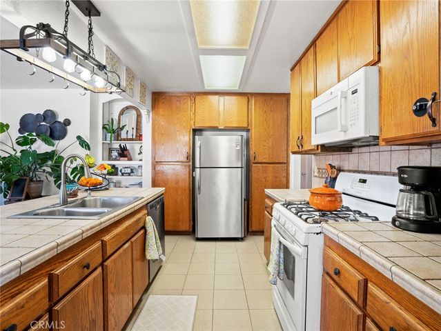 40100 Gibbel Road, Hemet, CA 92543