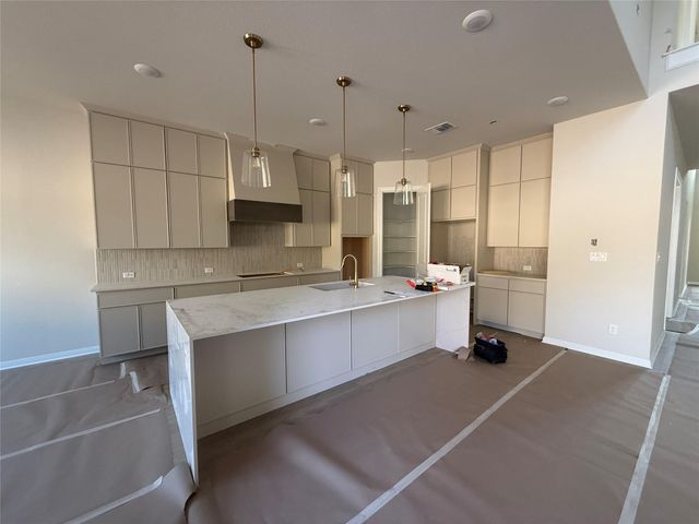 7616 Montage DR, Austin, TX 78738