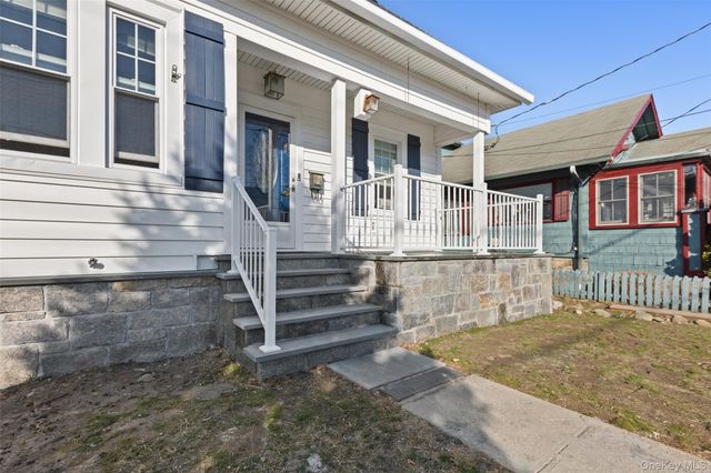 406 S Lexington Avenue, White Plains, NY 10606