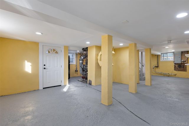 406 S Lexington Avenue, White Plains, NY 10606