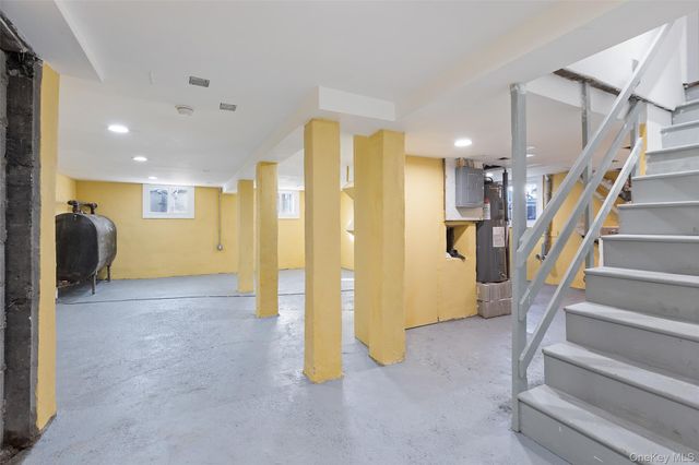 406 S Lexington Avenue, White Plains, NY 10606