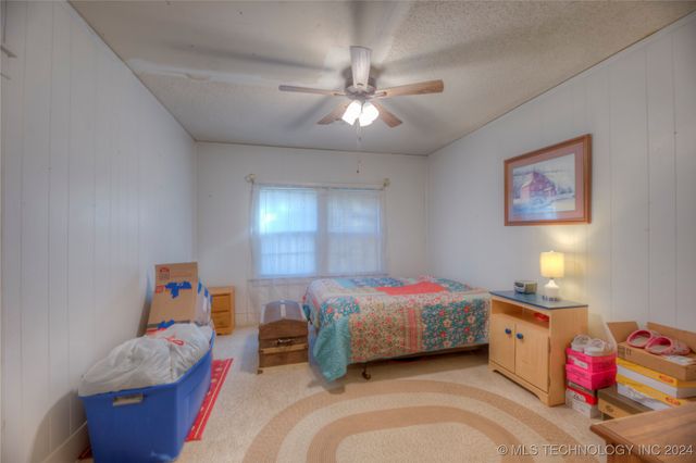 15705 Old Morris Highway, Okmulgee, OK 74447
