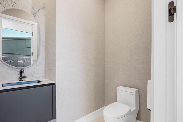 1222 NE 13th ave, Fort Lauderdale, FL 33304