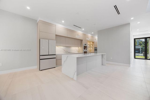 1222 NE 13th ave, Fort Lauderdale, FL 33304