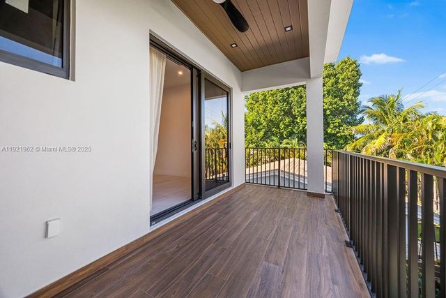 1222 NE 13th ave, Fort Lauderdale, FL 33304