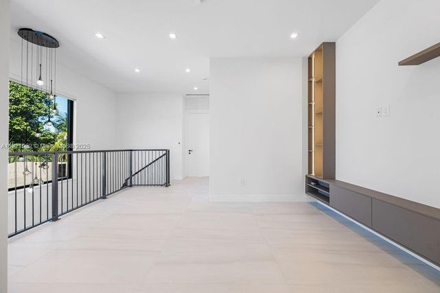 1222 NE 13th ave, Fort Lauderdale, FL 33304