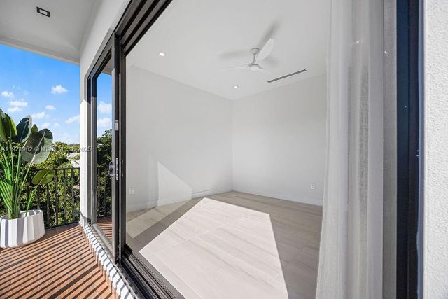 1222 NE 13th ave, Fort Lauderdale, FL 33304