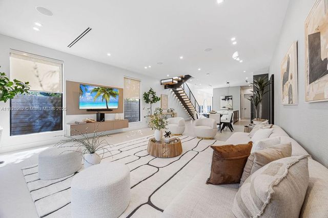 1222 NE 13th ave, Fort Lauderdale, FL 33304