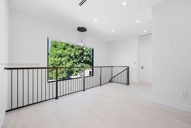 1222 NE 13th ave, Fort Lauderdale, FL 33304