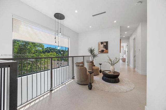 1222 NE 13th ave, Fort Lauderdale, FL 33304