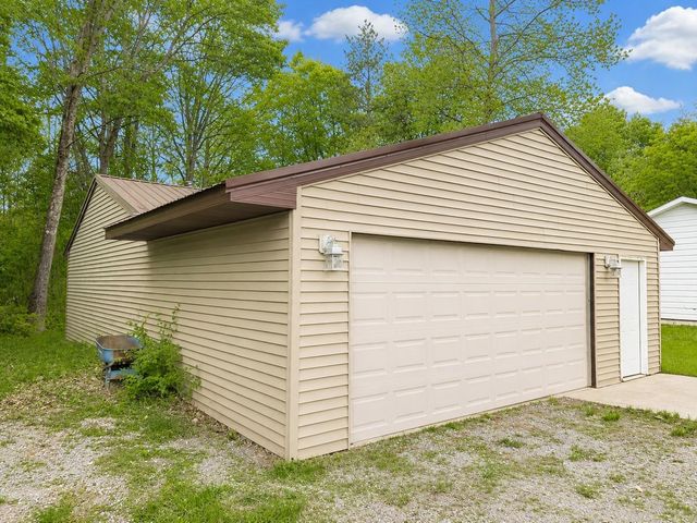 3230 Pinehurst Drive, Lake, MI 48632