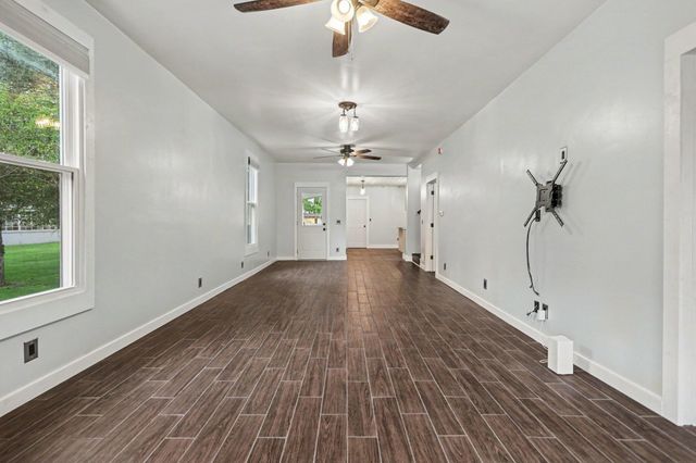 817 W Hanover Street, Marshall City, MI 49068