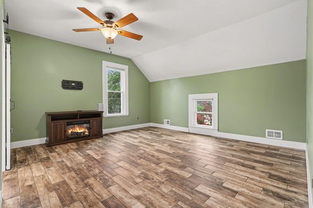 817 W Hanover Street, Marshall City, MI 49068