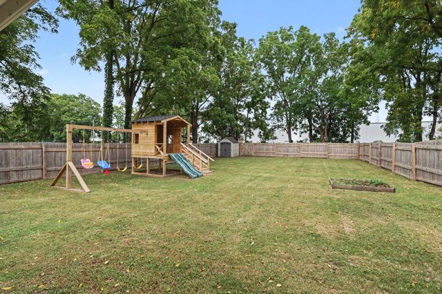 817 W Hanover Street, Marshall City, MI 49068