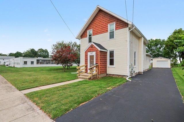 817 W Hanover Street, Marshall City, MI 49068